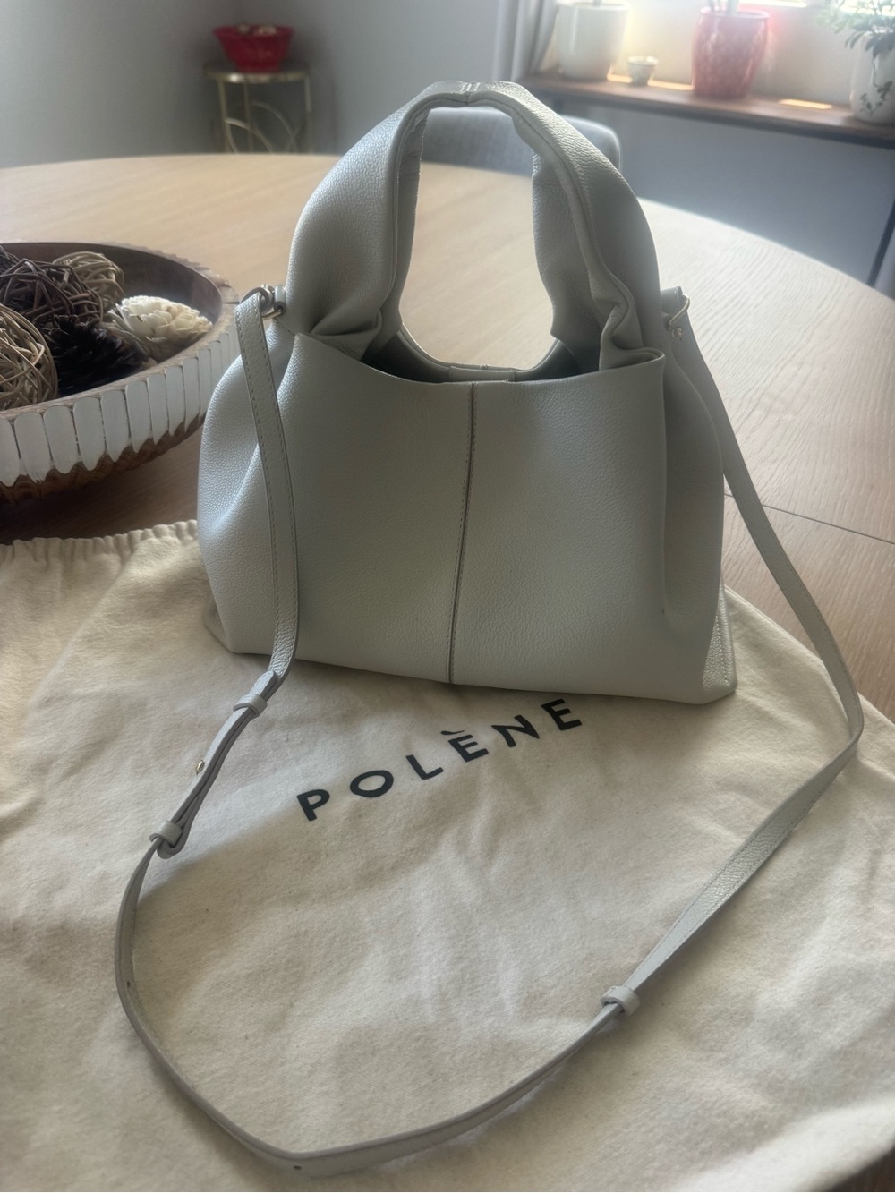 Polène Numéro Neuf
EDITION TEXTURED CHALK - Picture 2 of 4